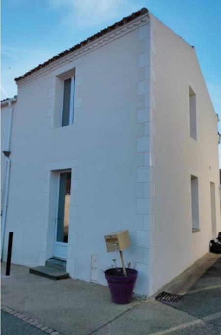 La Talmondine Villa Talmont-Saint-Hilaire Exteriör bild